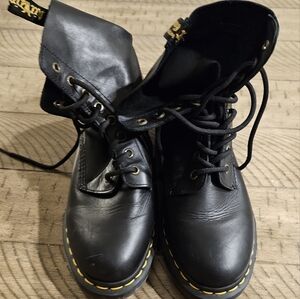 Womens size 10 Dr.Martens! Gently Worn